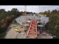 Luftaufnahmen einer Brücke im Bau